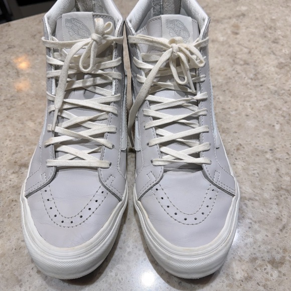 Leather Vans High Tops in size 9 women’s, 7.5 men’s - Picture 3 of 3